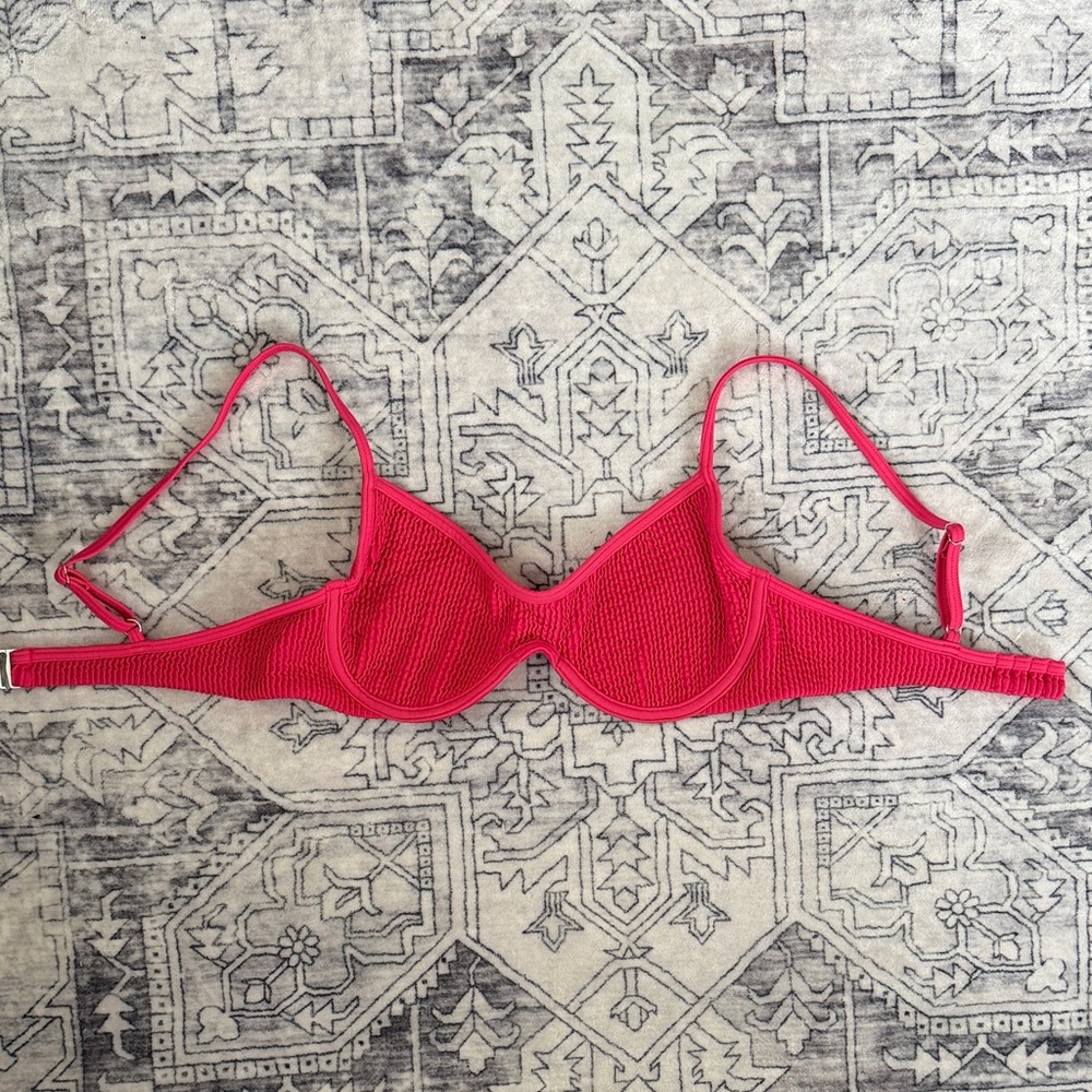 Abercrombie & Fitch Ribbed Underwire Bralette - Hot Pink